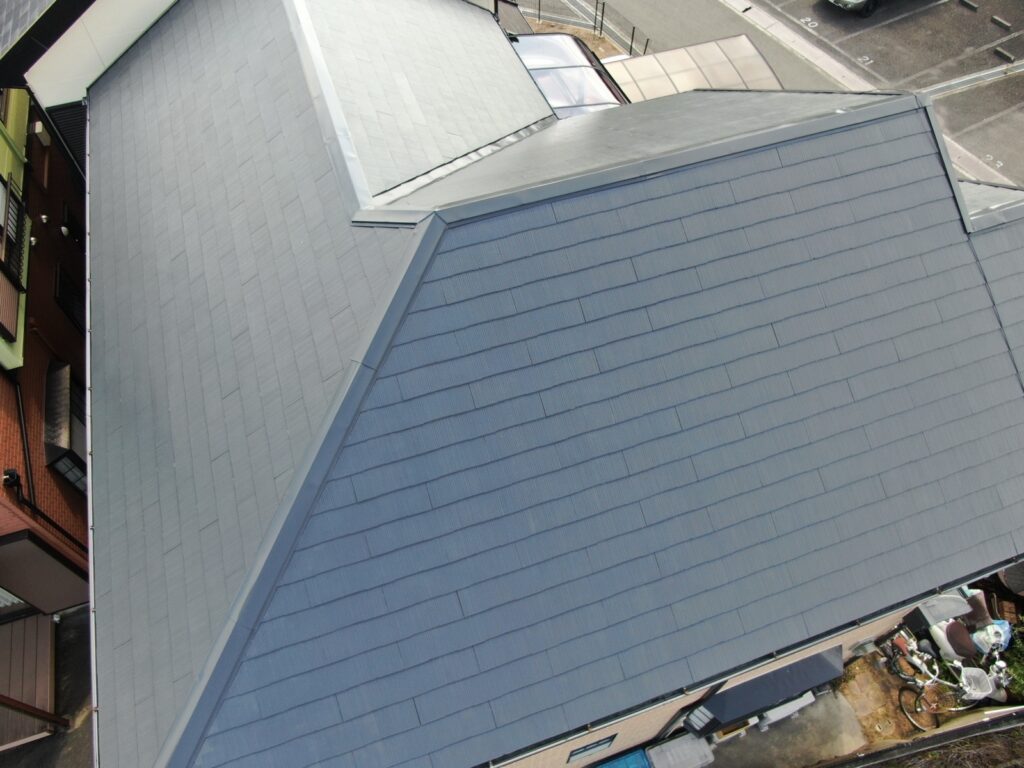 泉南市H様邸｜フッ素塗料ダブルトーン仕上げの外壁塗装と無機屋根塗装事例の施工事例写真04