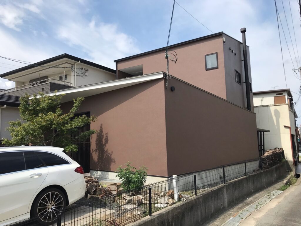 【施工事例】泉佐野市Ｍ様邸｜外壁はRSゴールドシリコン、付帯部はプラチナ無機で安心施工の施工前写真