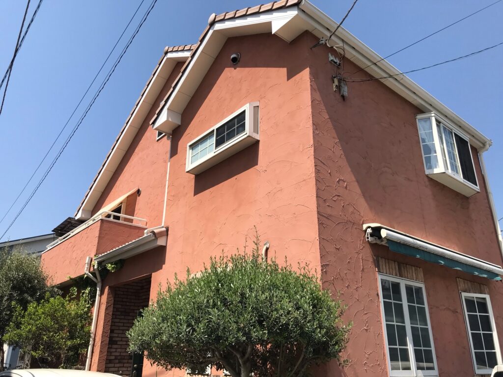 【施工事例】岸和田市T様邸｜外壁塗装とドアカバー工法でお住まいを一新の施工前写真