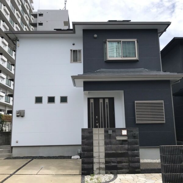 【岸和田市 外壁塗装】関西リペイントがツートンカラーでおしゃれに仕上げました