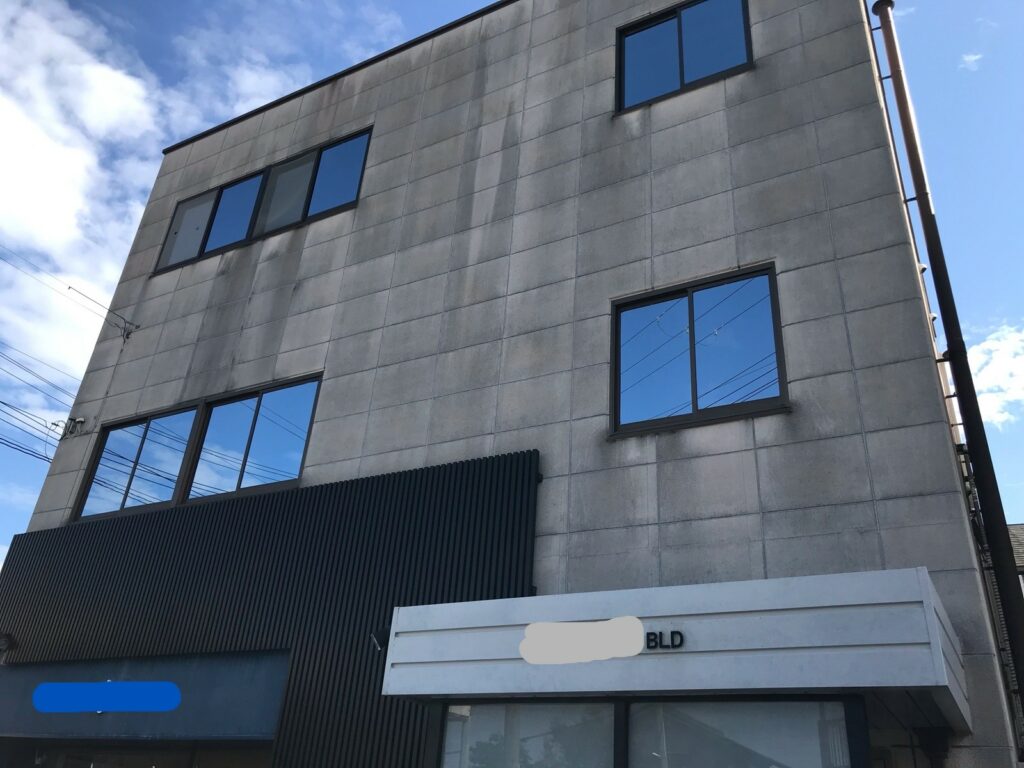 泉南市 K様ビル 外壁・屋根塗装  使用塗料：プライムプロマット（N-50・72-30H）の施工前写真