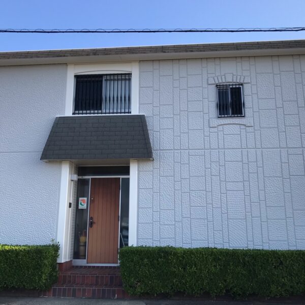 泉佐野市E様邸｜トゥルーマットを使用した外壁塗装・無機塗料による屋根塗装工事｜関西リペイント