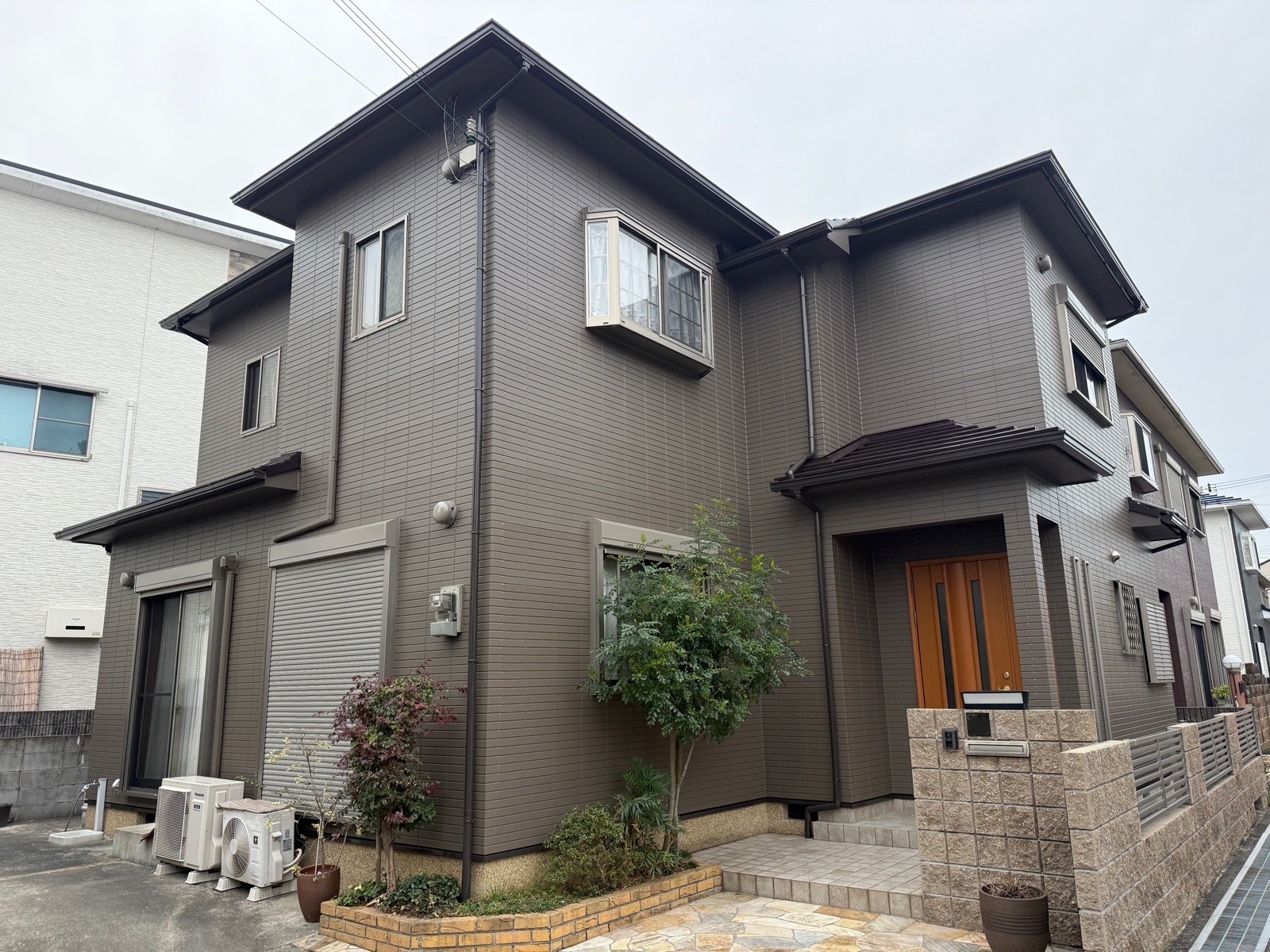 「泉南市M様邸 外壁塗装・屋根塗装｜プライムプログロスPX-736で汚れが付きにくい外壁へ」