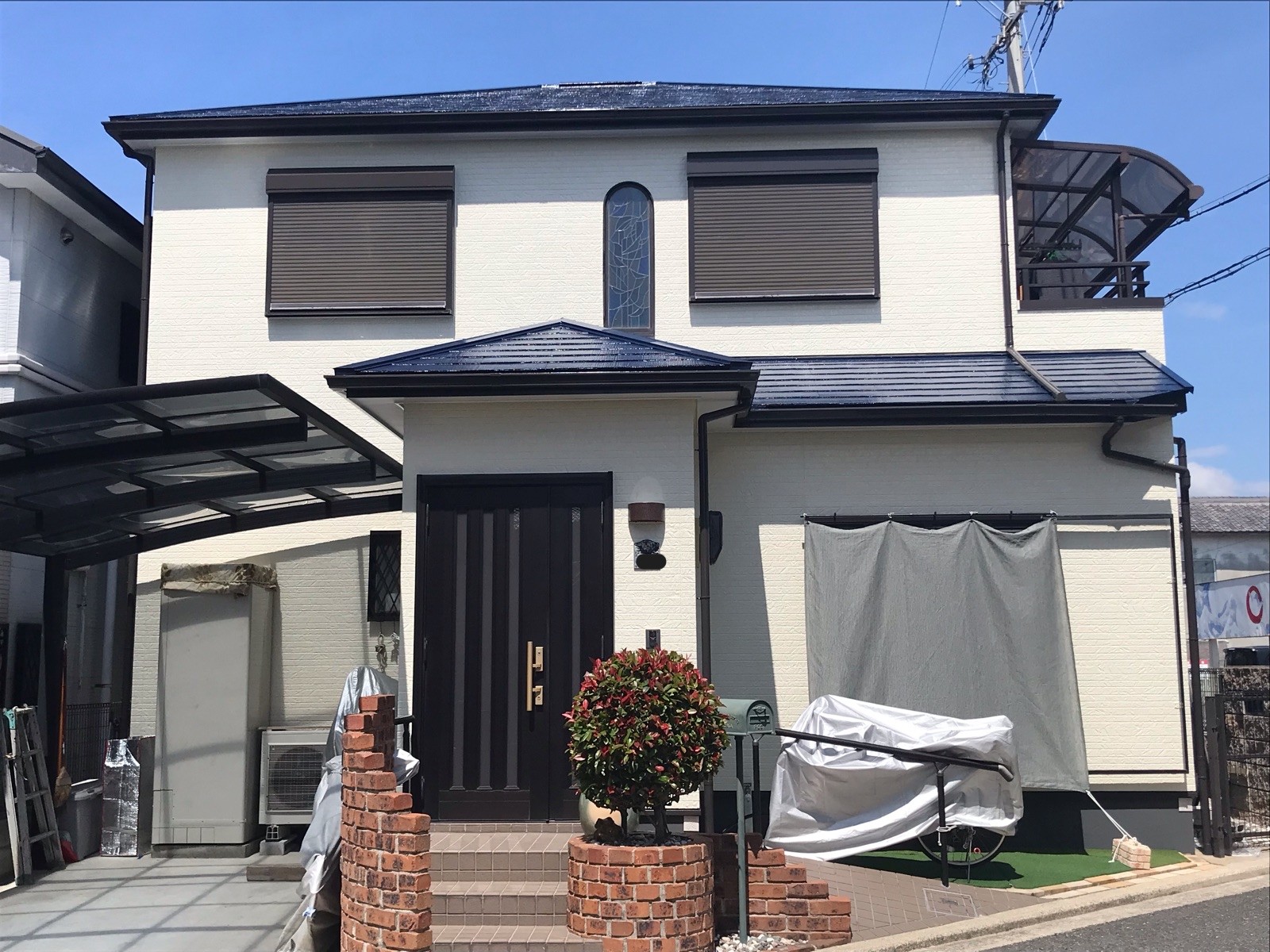『岸和田市T様邸｜KP-112で上品な外観へ｜外壁塗装・屋根塗装工事』