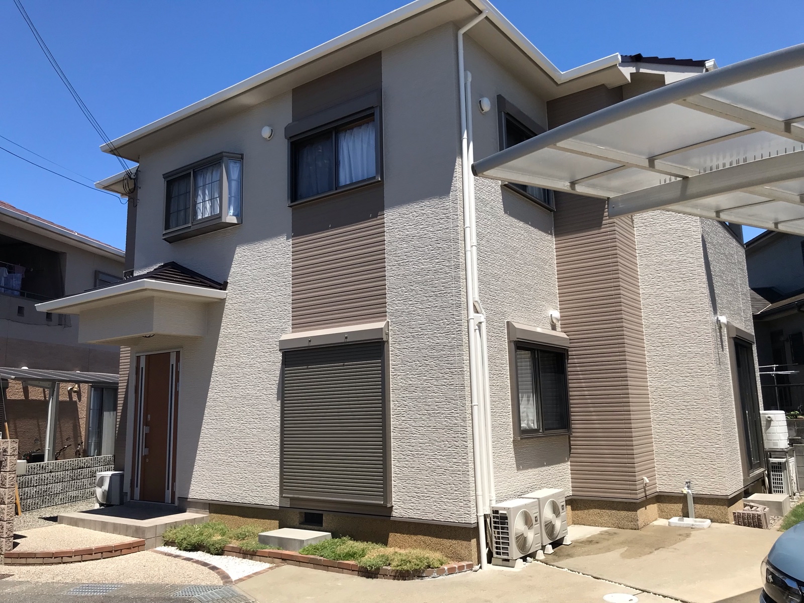 【泉南市A様邸】外壁塗装・屋根塗装工事｜22-75B（7分艶）× SR-132（3分艶）の上品なツートン仕上げ