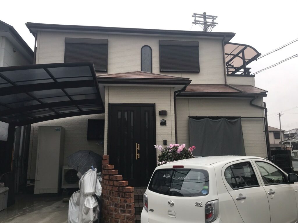 『岸和田市T様邸｜KP-112で上品な外観へ｜外壁塗装・屋根塗装工事』の施工前写真