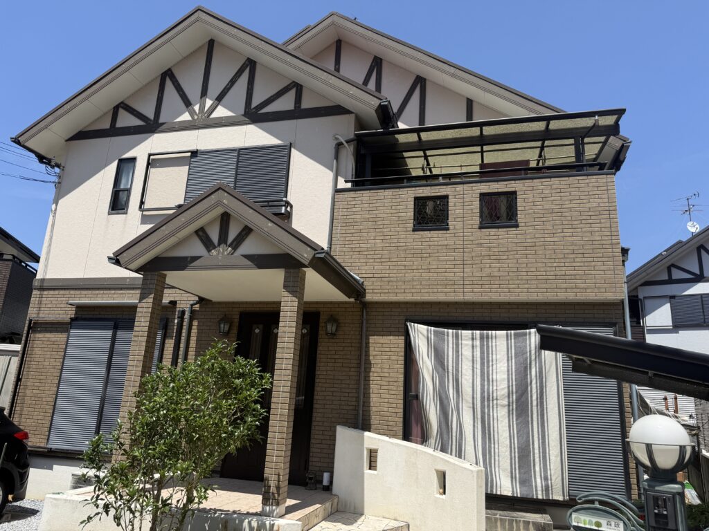 泉南市M様邸｜外壁ダブルトーン塗装・パミール屋根をレジェルーフでカバー工法の施工前写真